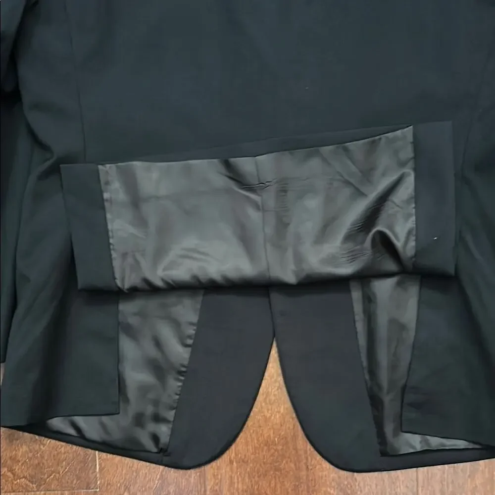 Pronto Uomo Black 100% Wool Blazer, Classic Style, Size 44 Short/38 Waist